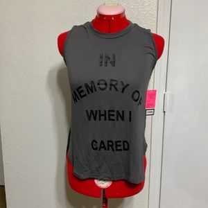 Series 8 fitness top size M NWT